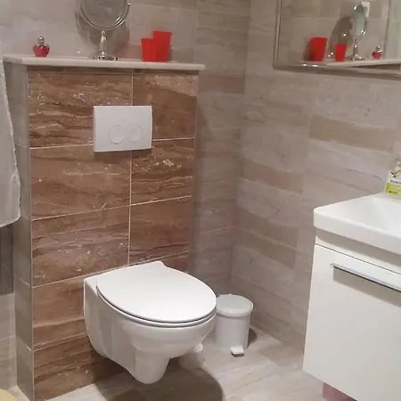 Apartment Elvira *