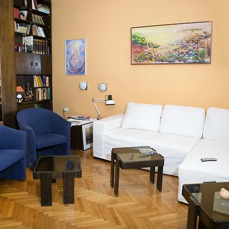 Appartement Elvira *